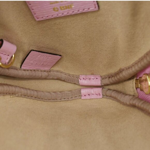 Gucci Bananya Heart Shape Leather Coin Case Pink 701062 - Picture 10 of 12